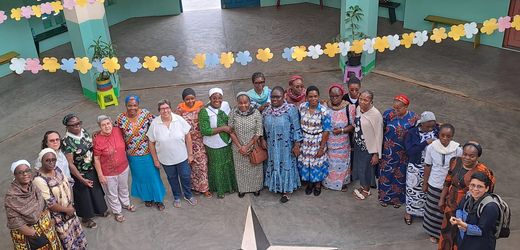 Dominicas en Alianza en Camerún