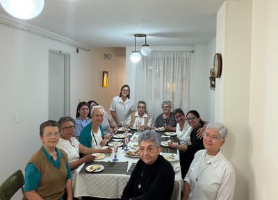 Equipos Col-Cuba-Vzla comida