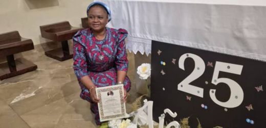 Sara Opota celebra 25 años de vida religiosa